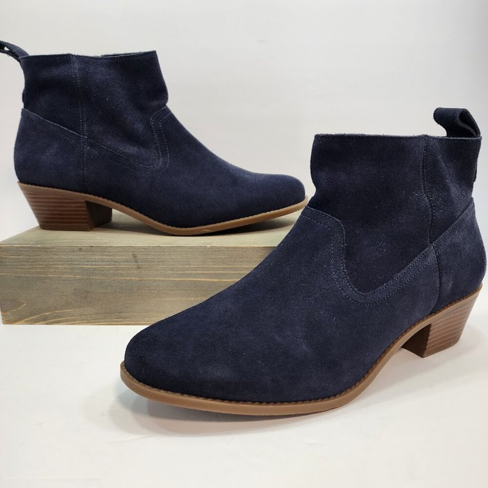 Vionic Vera Water Resistant Suede Bootie Navy Women's 11‎